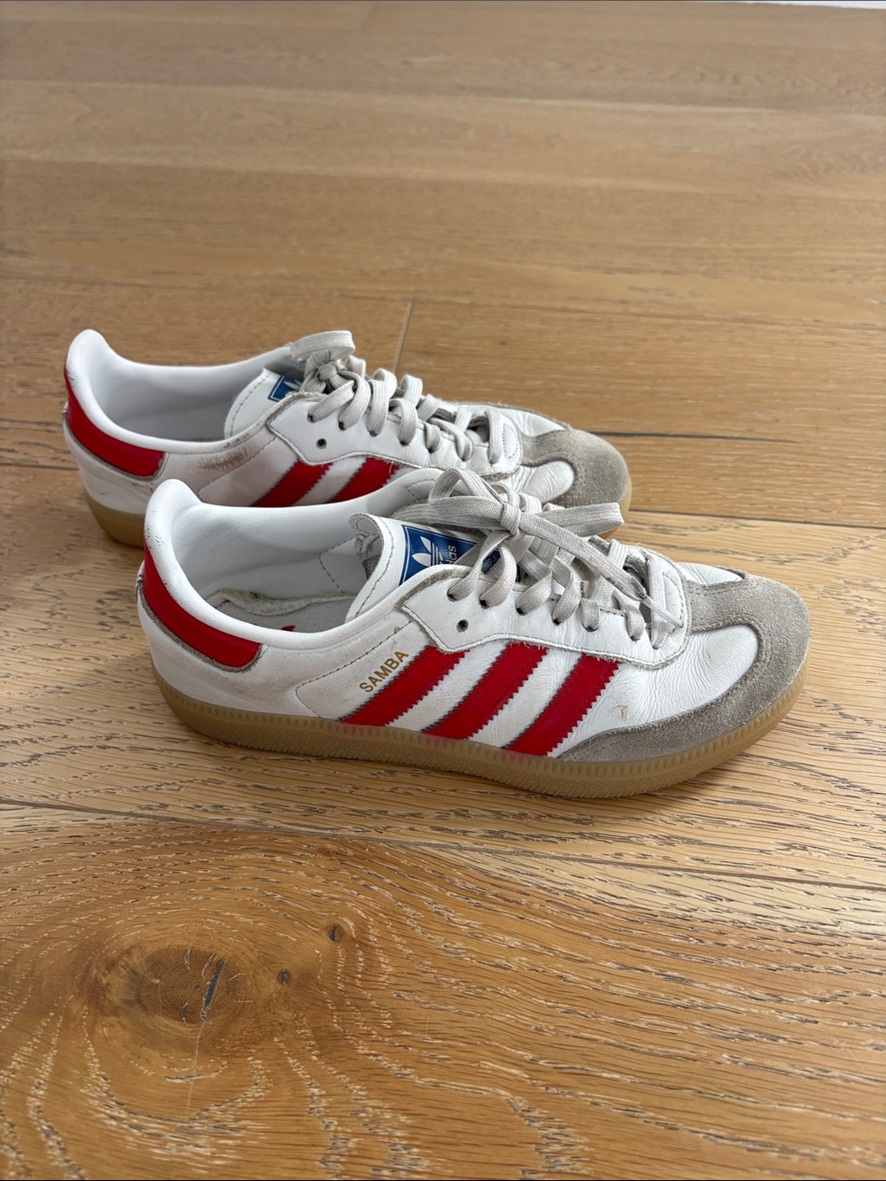 Adidas Samba Sneakers in White with Red Stripes kids 3